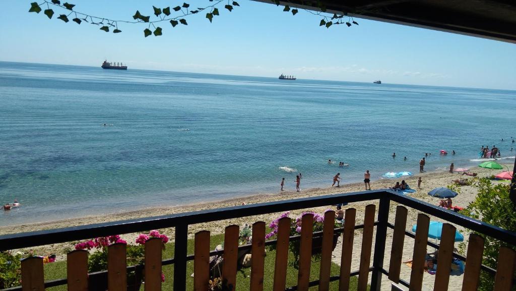 Happy Beach Rooms photo