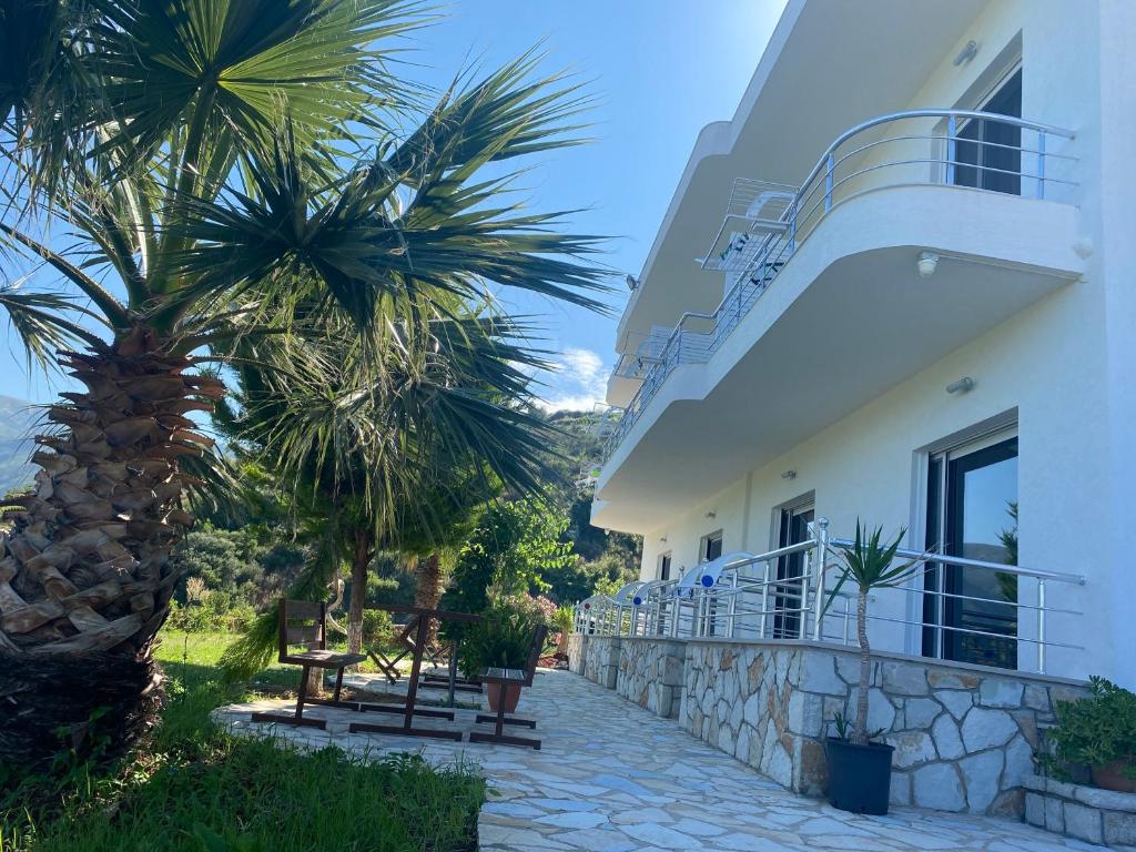Hotel Mesun Himare — Hotel in Vlora