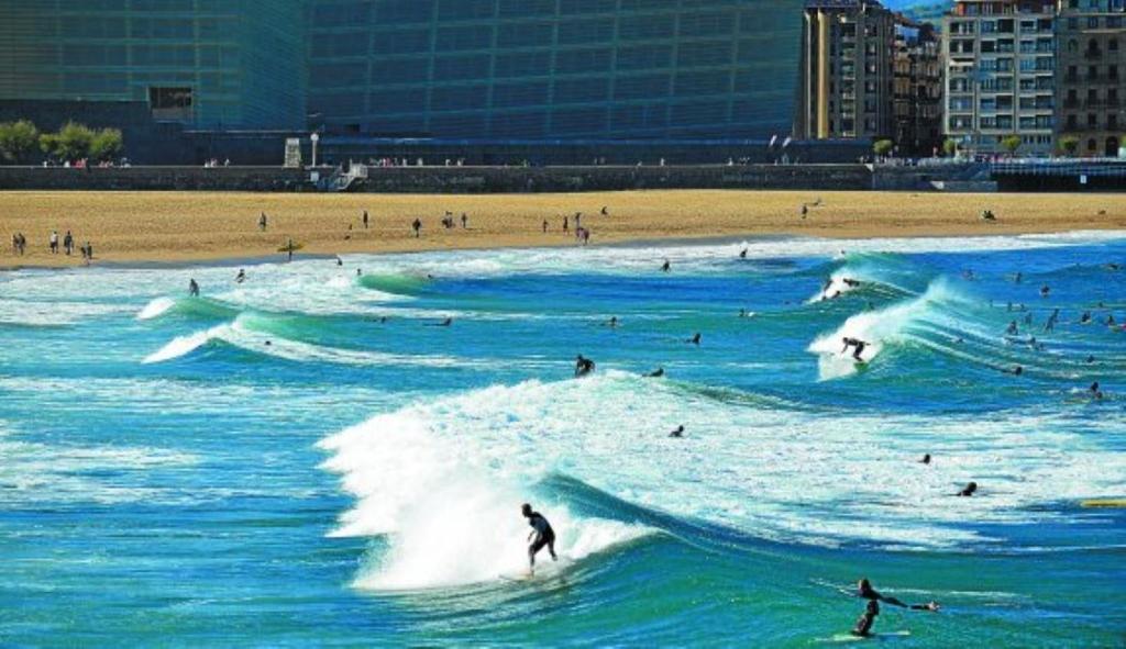 VT Beach SS WIFI, San Sebastián