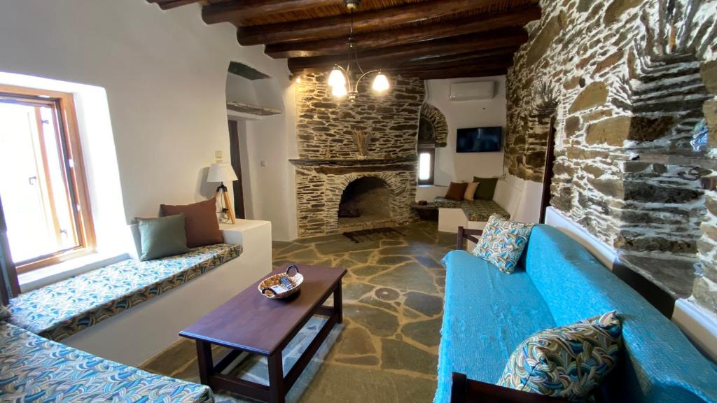Andros 4 All Seasons Villas & Suites - StoneHouse Kochylou Villa photo