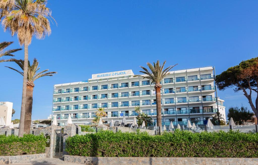 Marins Suites - Adults Only Hotel — Hotel building in Cala Bona, Balearic Islands