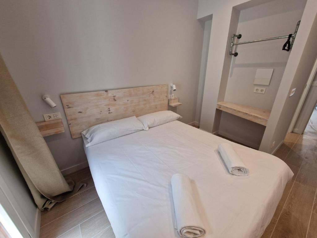 Beach Break Guesthouse - Self Check-in - 2