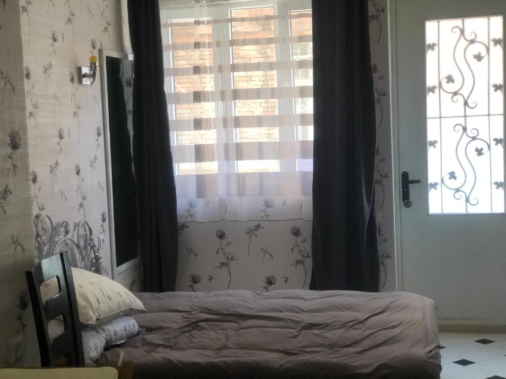 Appartment in Old TBS, near Holy Trinity cathedral, Tbilisi