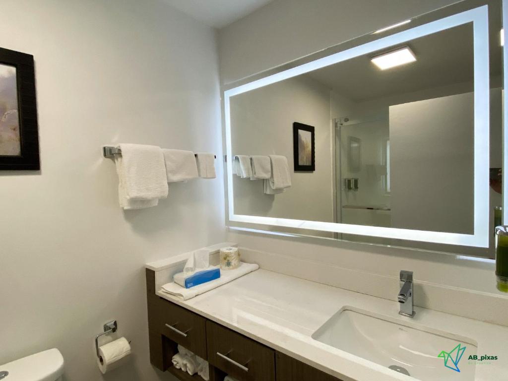 Glengarry Extended Stays photo