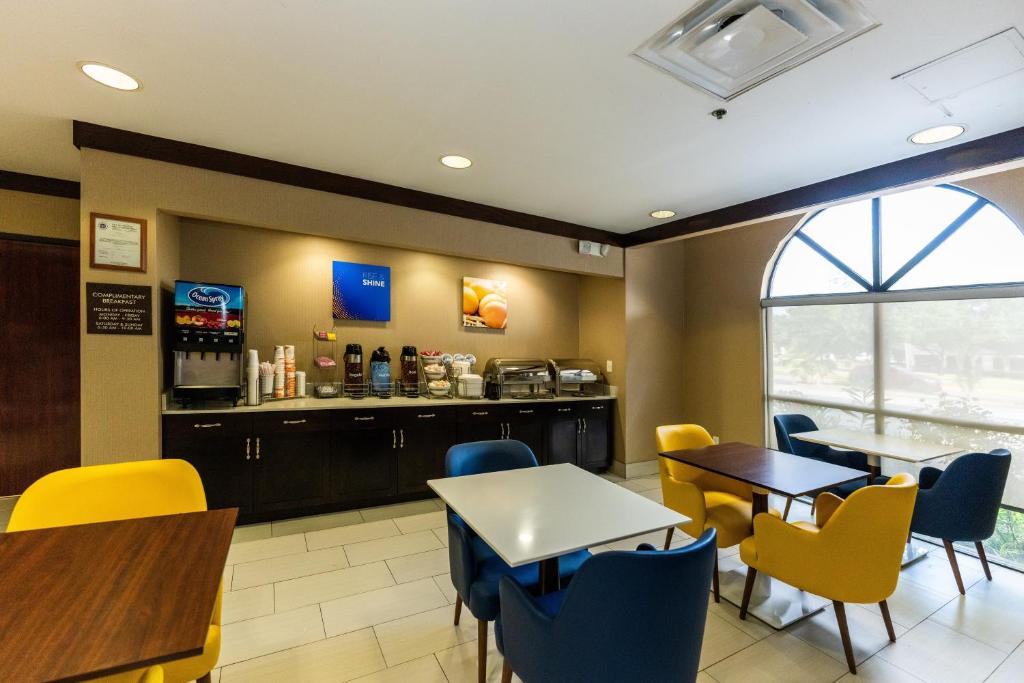 Food and beverages, Comfort Suites Houston West at Clay Road in Houston (TX)