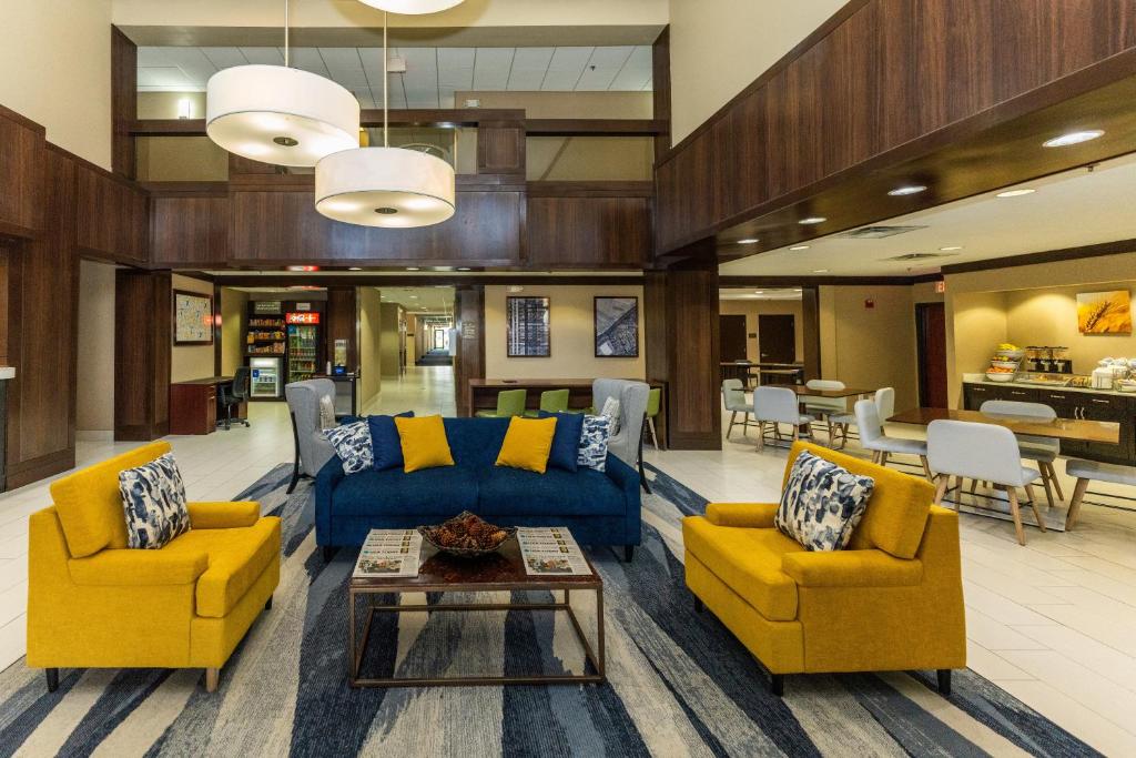Lobby, Comfort Suites Houston West at Clay Road in Houston (TX)