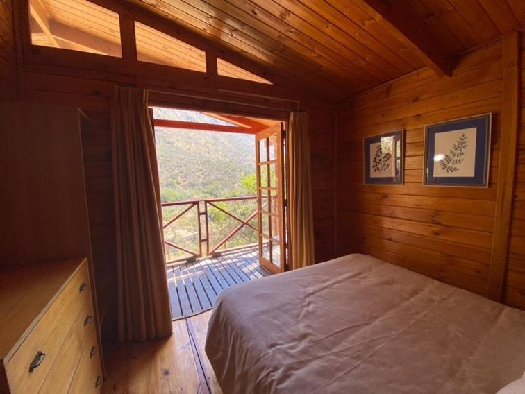 Lodge el Chilcal Cabanas con vista al rio — Hotel in Santiago