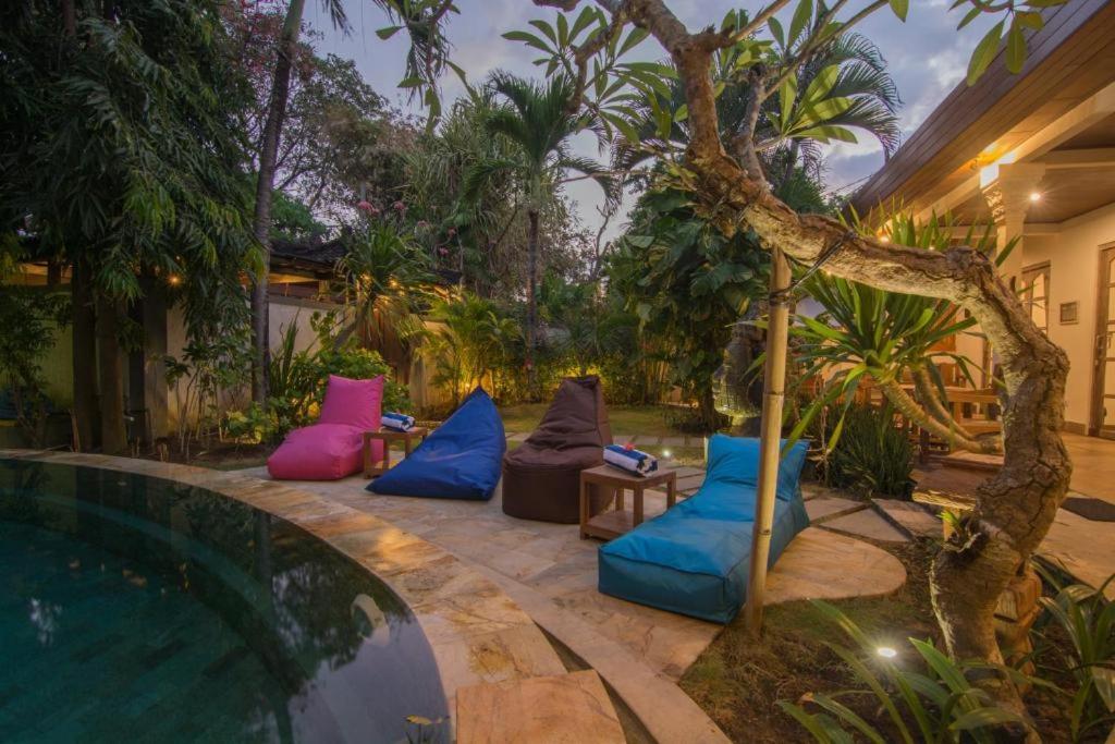 Bale Seminyak photo