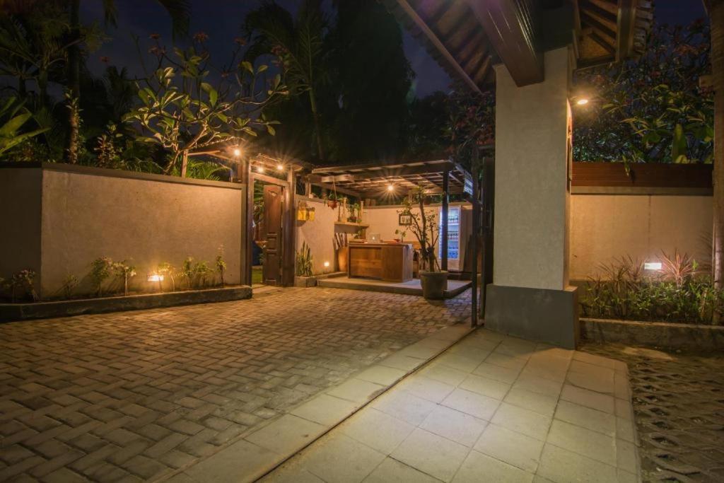 Bale Seminyak photo