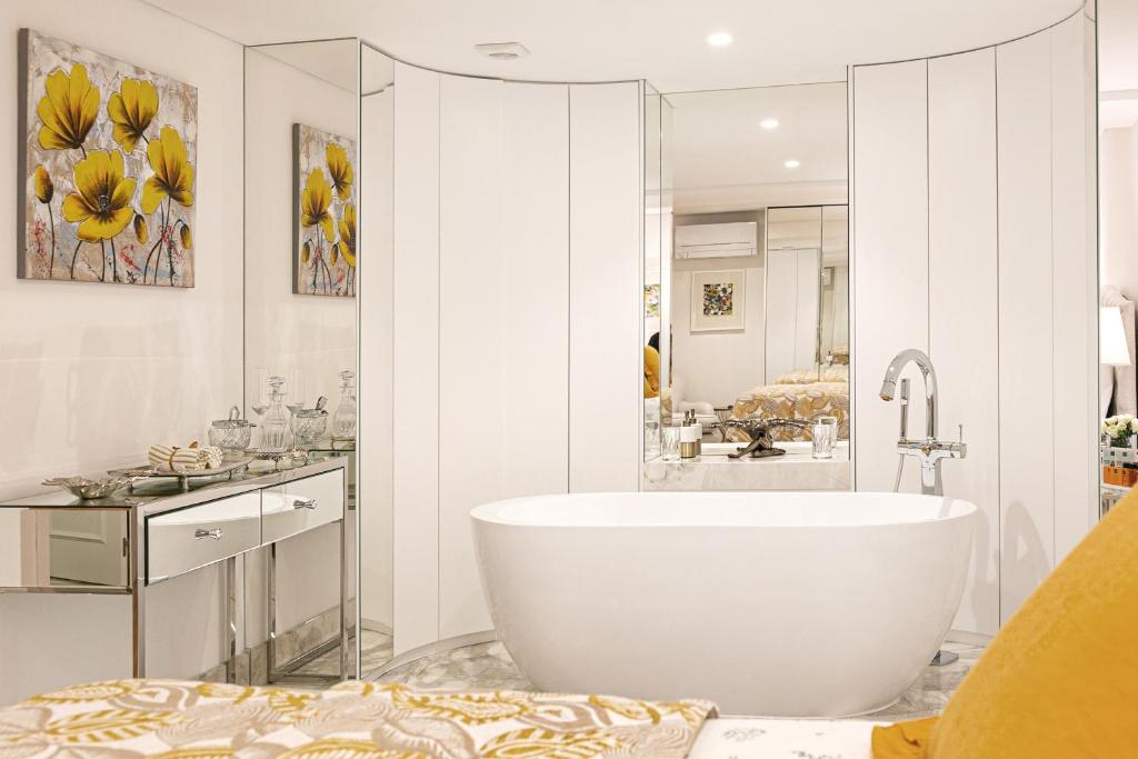 Lisbon Rentals Chiado photo