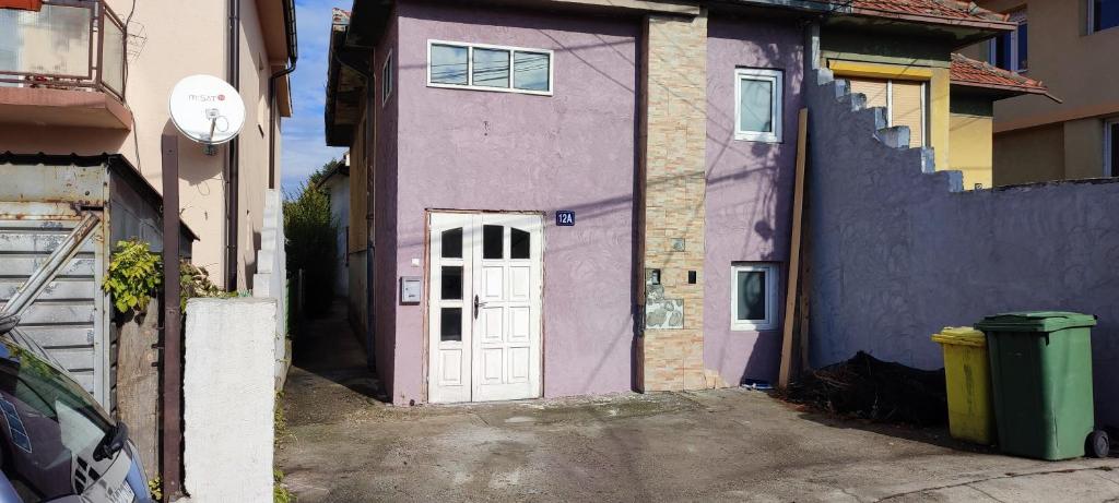 Farmhouse studios - 5