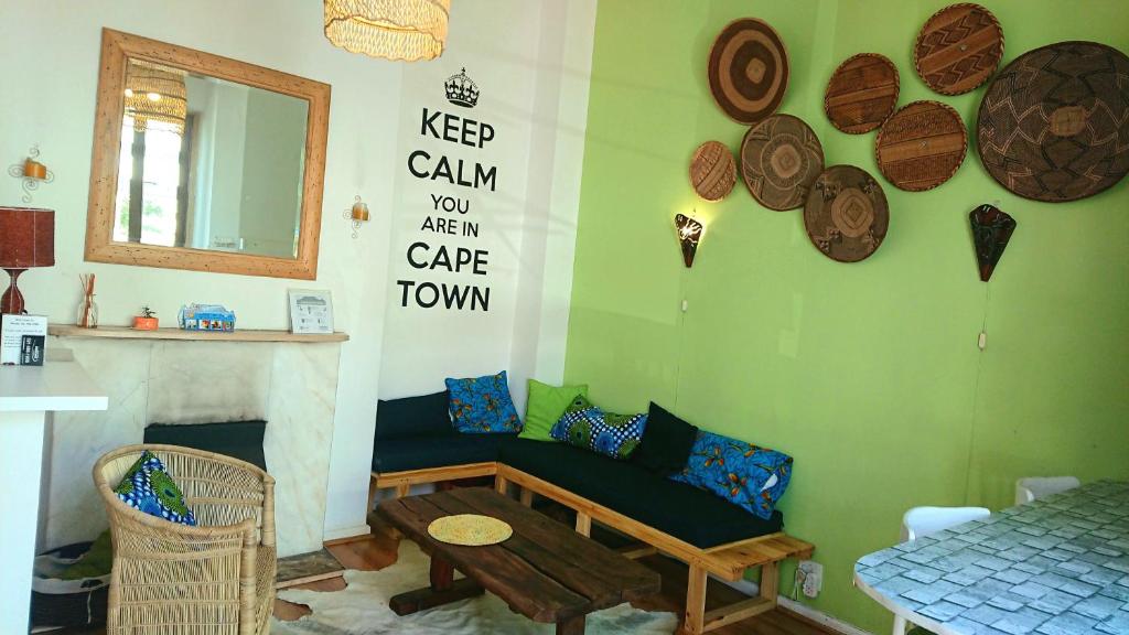 Shared lounge/TV area