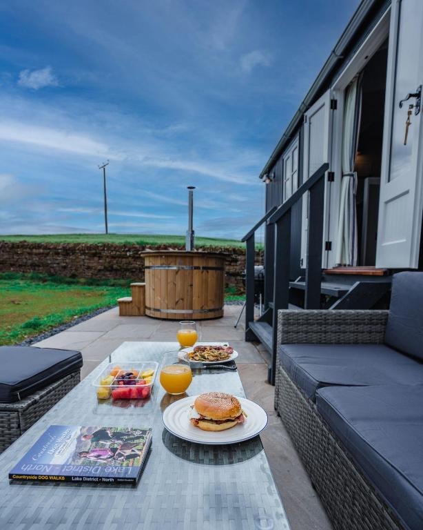 Inglewood Shepherd's Huts photo 6