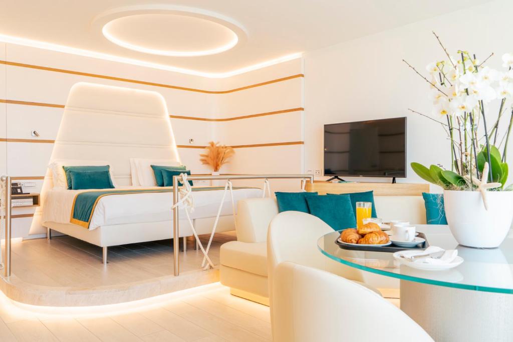 New Bussola — Hotel in Quartu Sant Elena