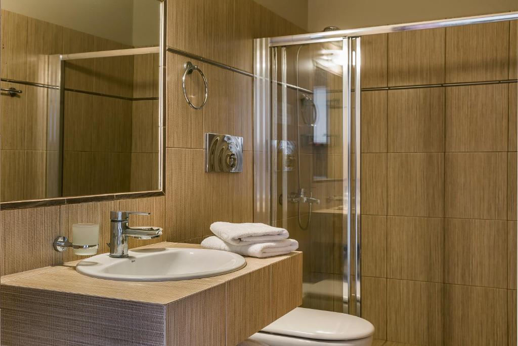 Irilena Studios and Apartments photo