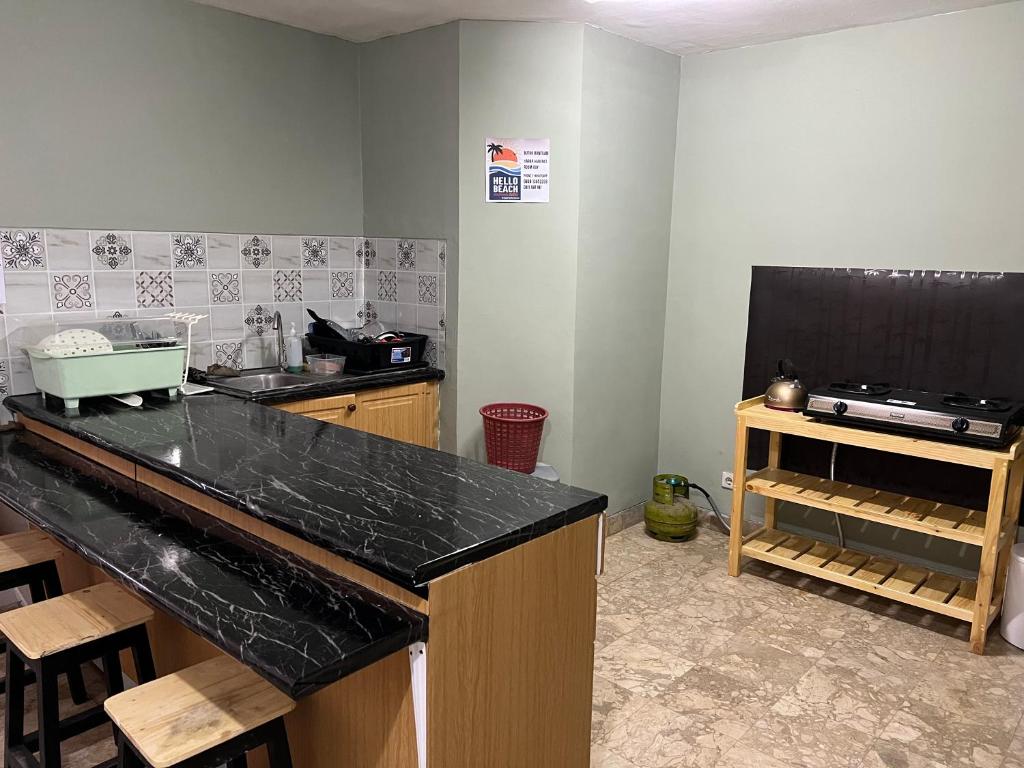 Lippo carita selatan condo 3bedroom langsung pantai photo