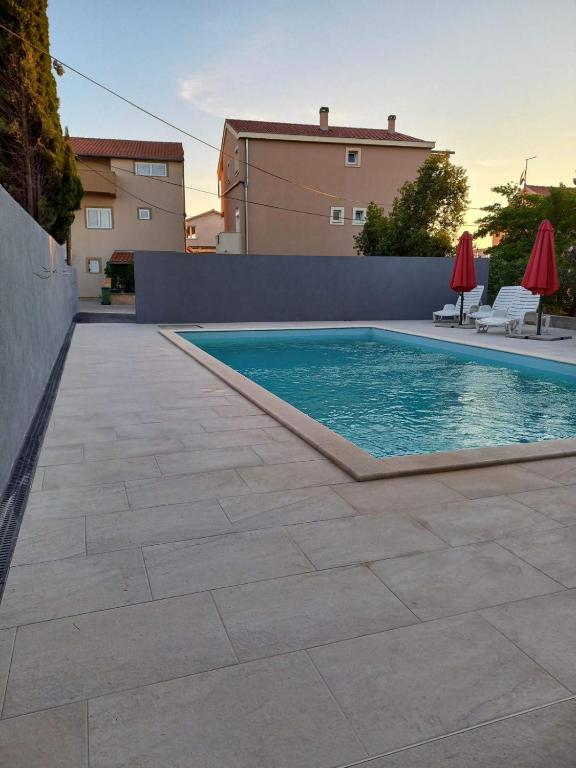Apartments STAR with Pool photo