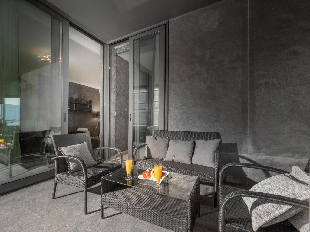 Royal Montesun Apartments photo
