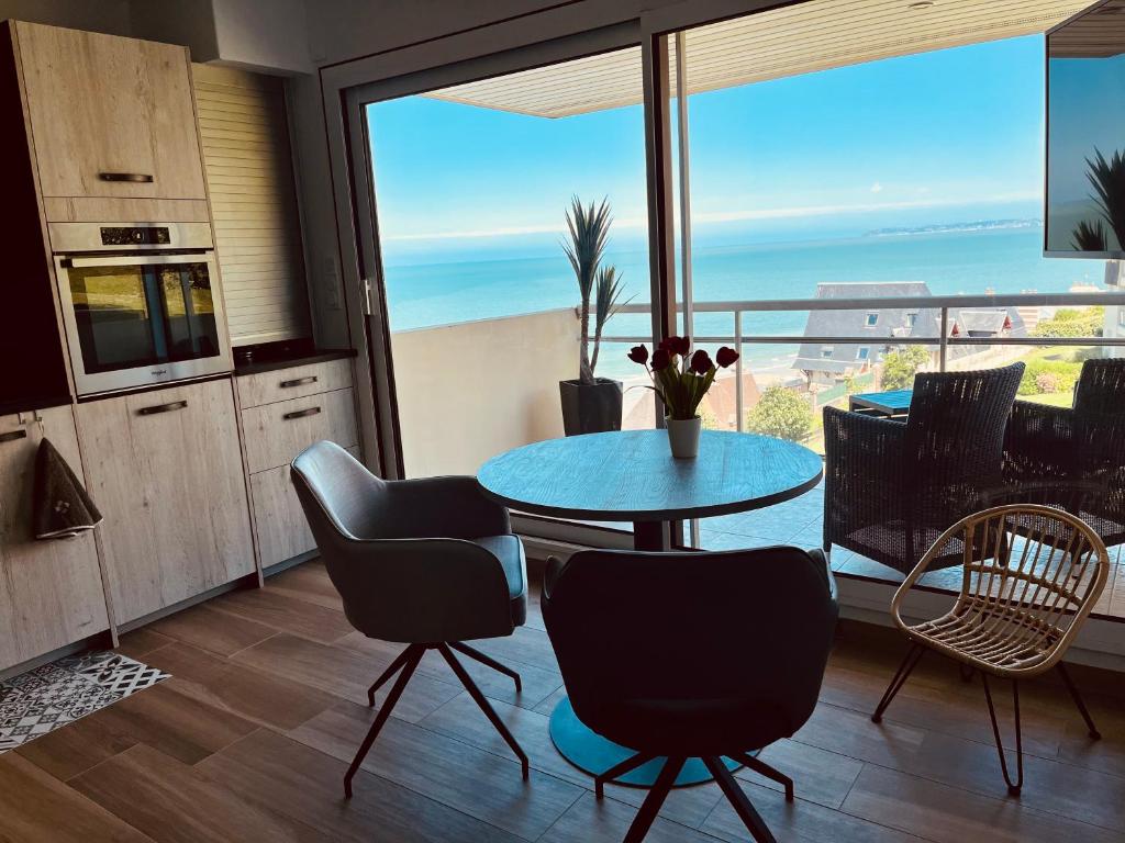 Studio, vue mer à 150m de la plage, Trouville-sur-Mer