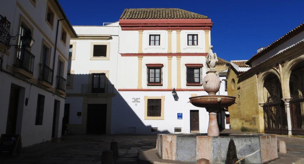 Apartamentos Plaza — Hotel in Cordoba