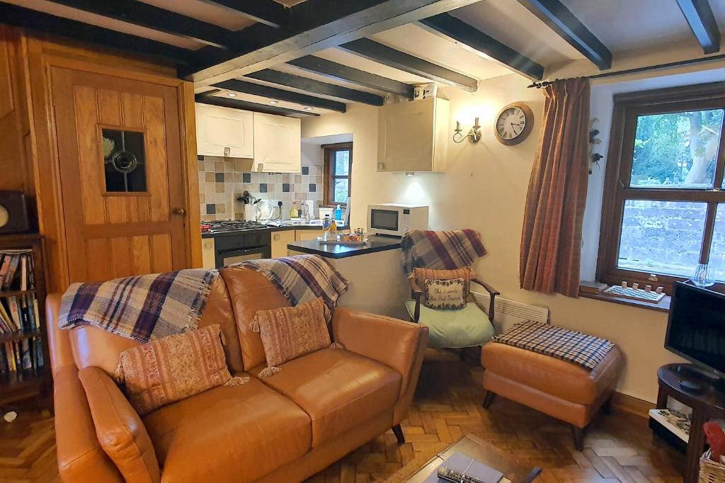 Stanton Cottage, Youlgreave photo 8