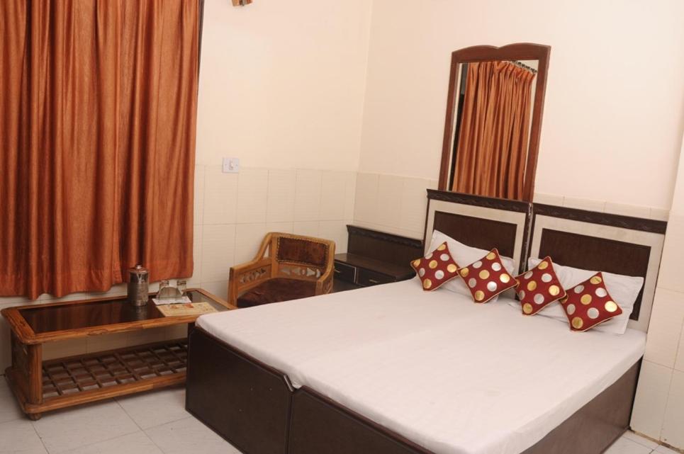 Hotel Surya Palace Chandigarh photo