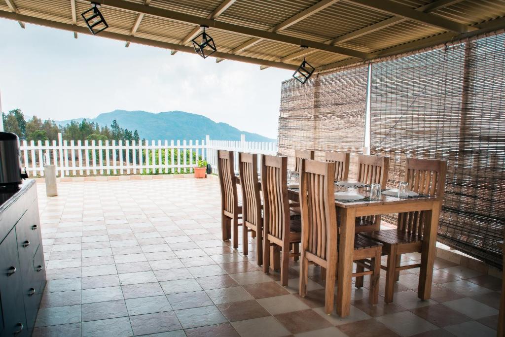 Restaurant, Tranqville Resorts in Ooty