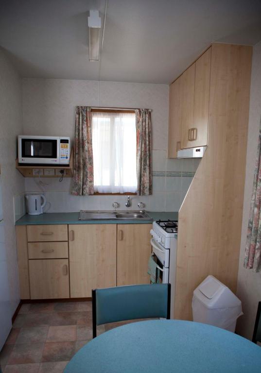Strayleaves Caravan Park photo