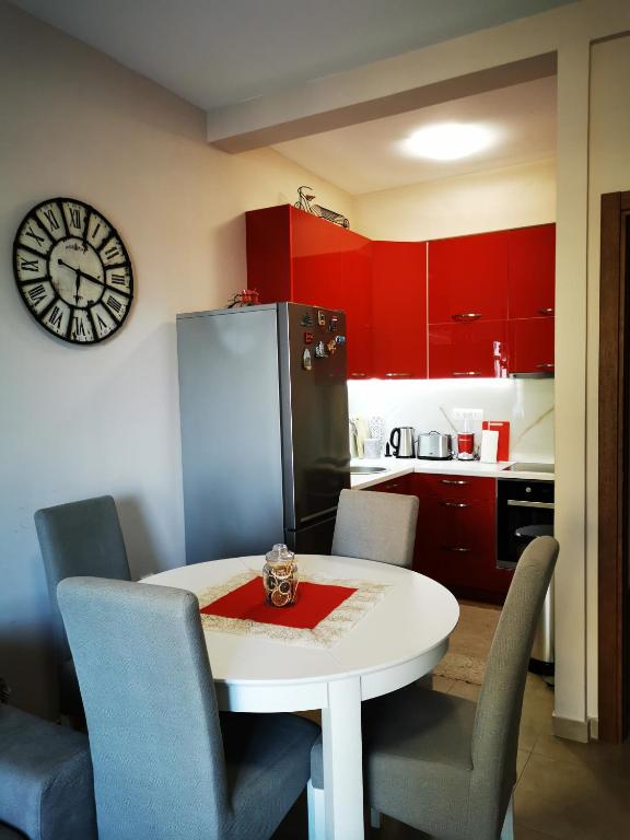 Charming and Luxurious Flat with Large Terrace - 2