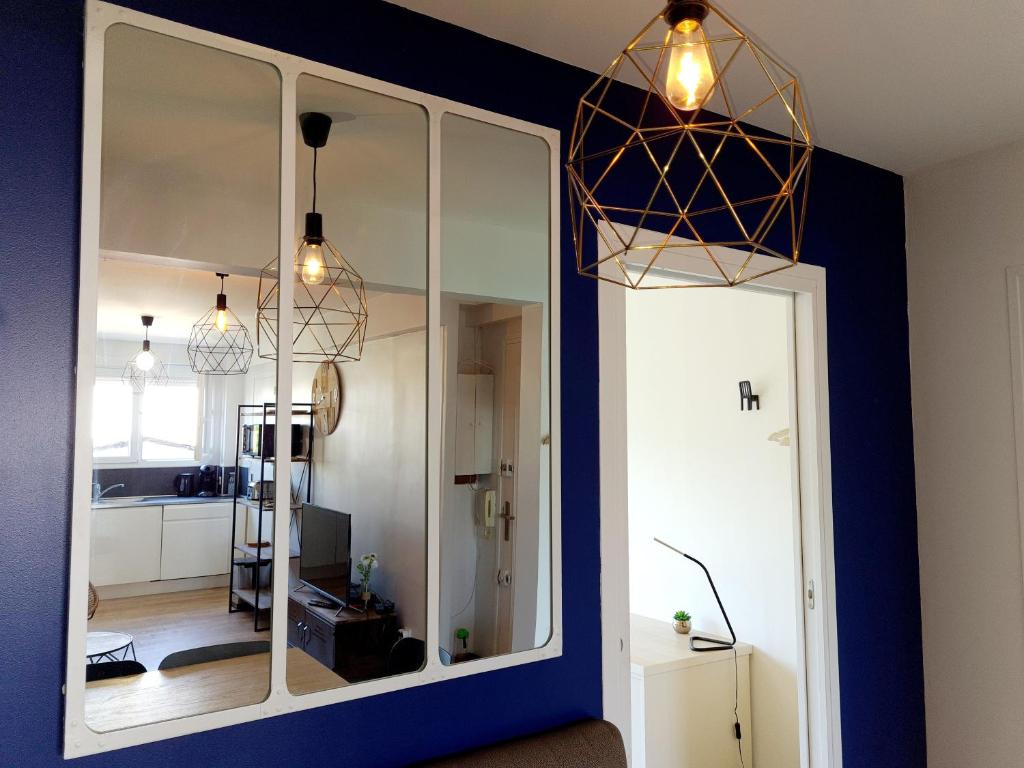 Bright, Large Balcony, Free Parking - 3