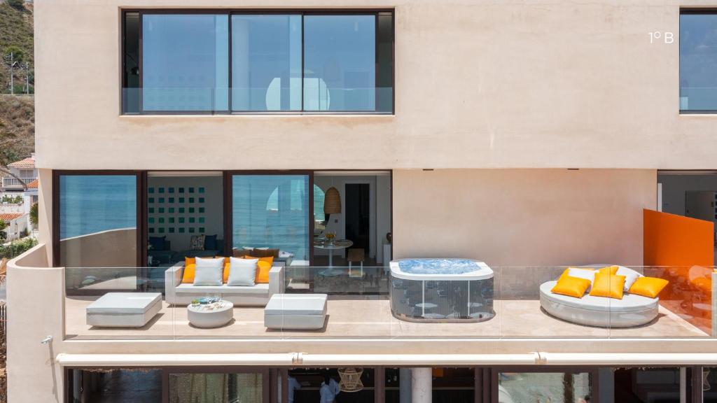 Higueron Rental Beach Club Suites 전경