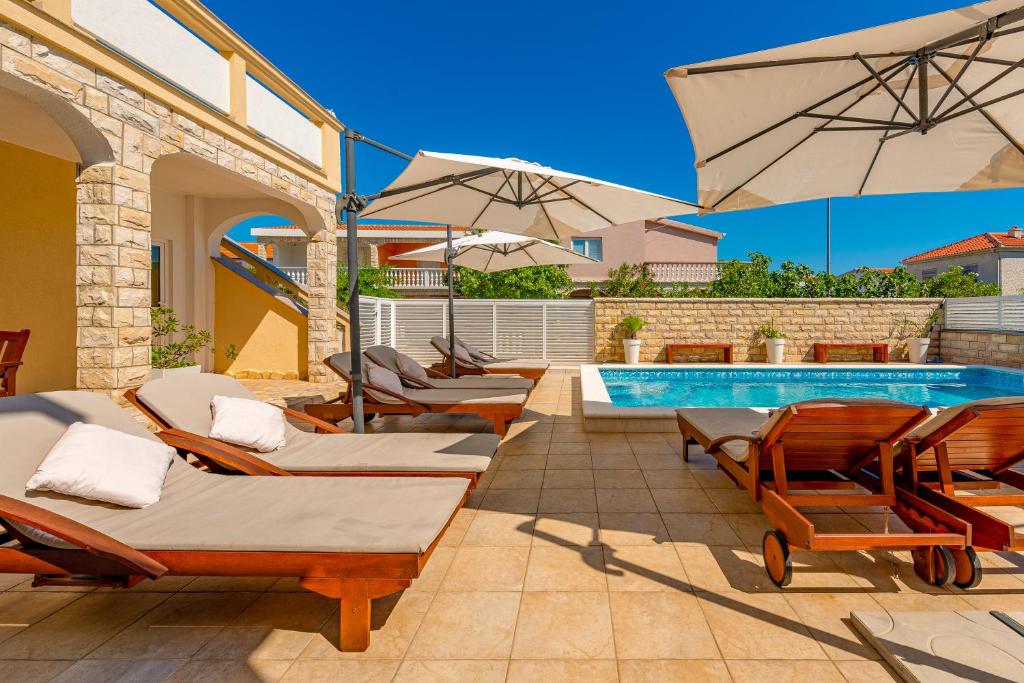 Villa Karmen - Poolhouse photo