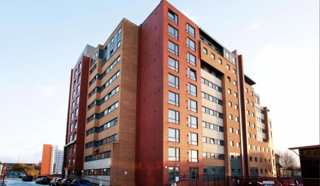 Pleasant Rooms for STUDENTS Only, LEEDS - SK