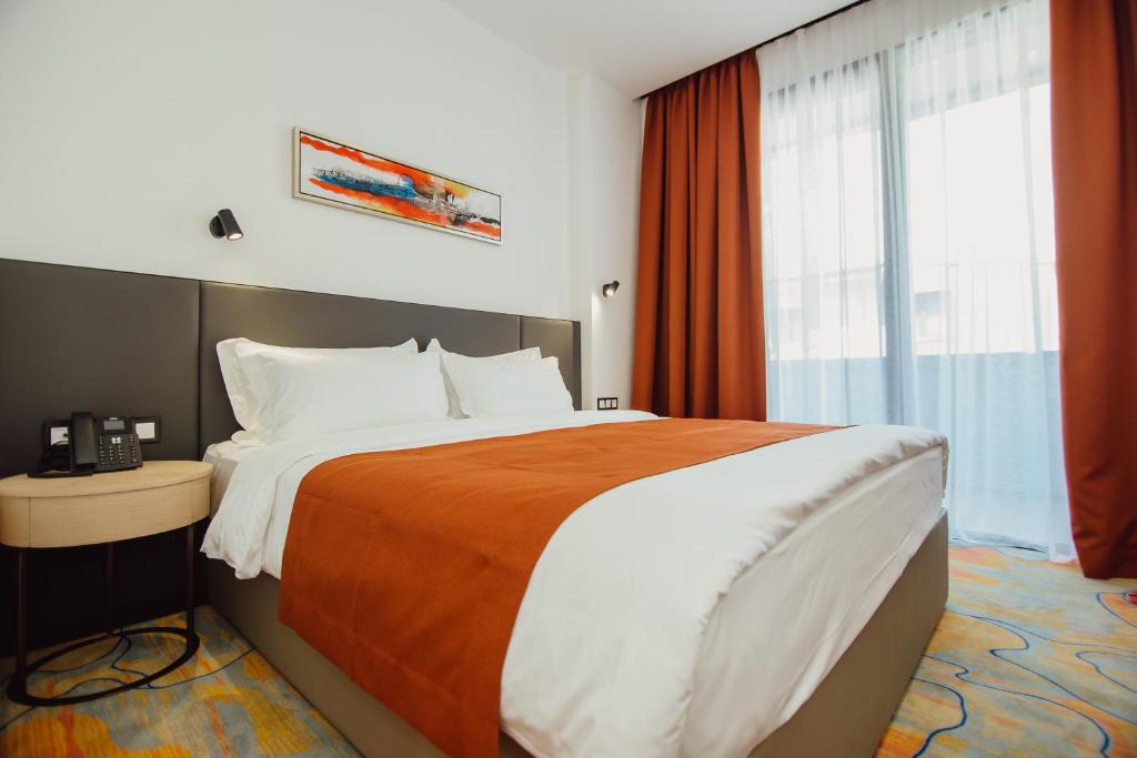 Graphic Hotel Batumi photo