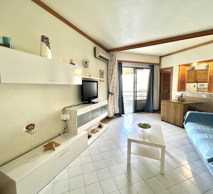 Talia XII - Near the beach by HD PROPERTIES, Vilamoura