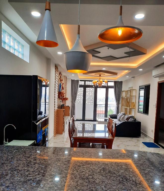 MM’s House