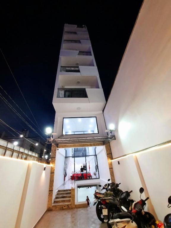 MM’s House