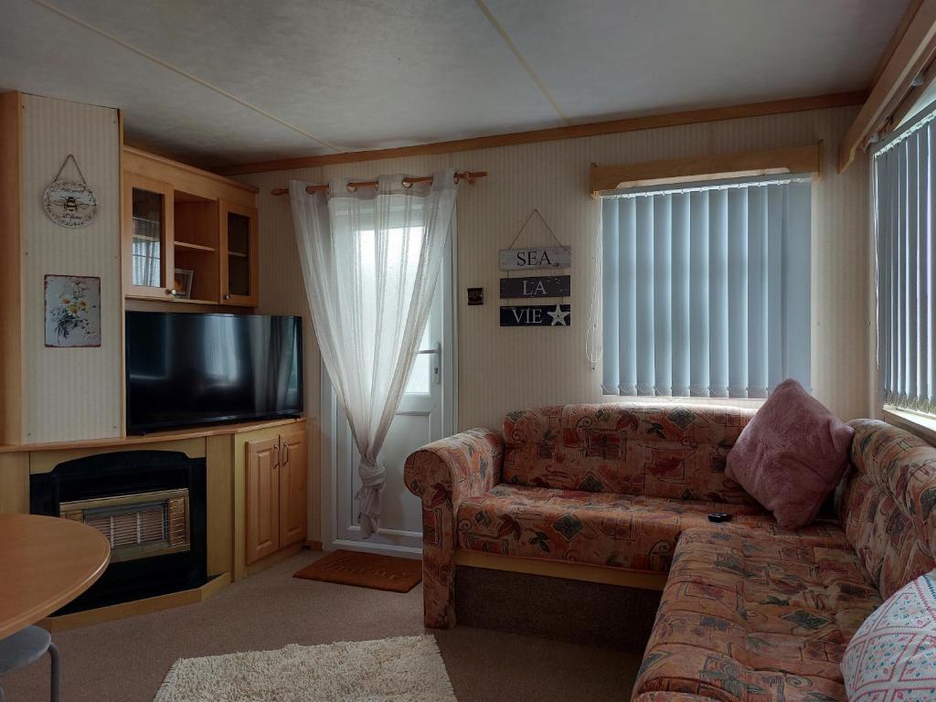 6 berth static caravan, sealands holiday park ingoldmells, skegness