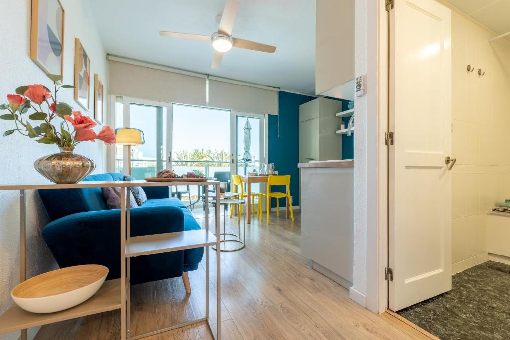 Trendy, very well located apartment - 2
