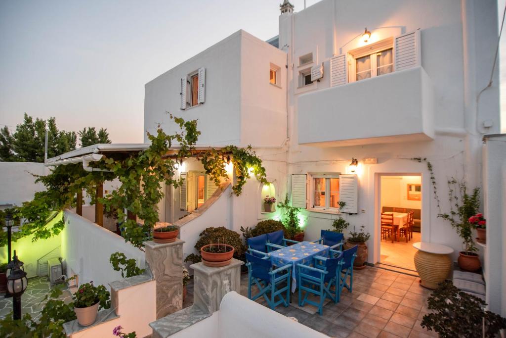 Kontaratos Studios & Apartments photo