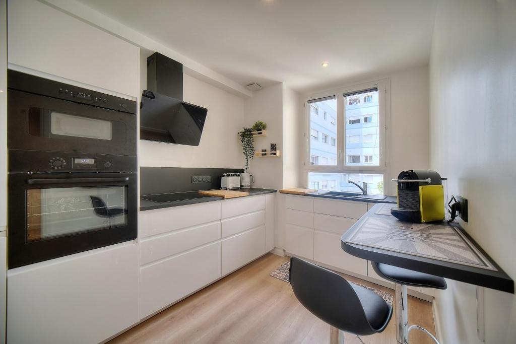 Upstays Terrace 80m Apartment Carnot - 3