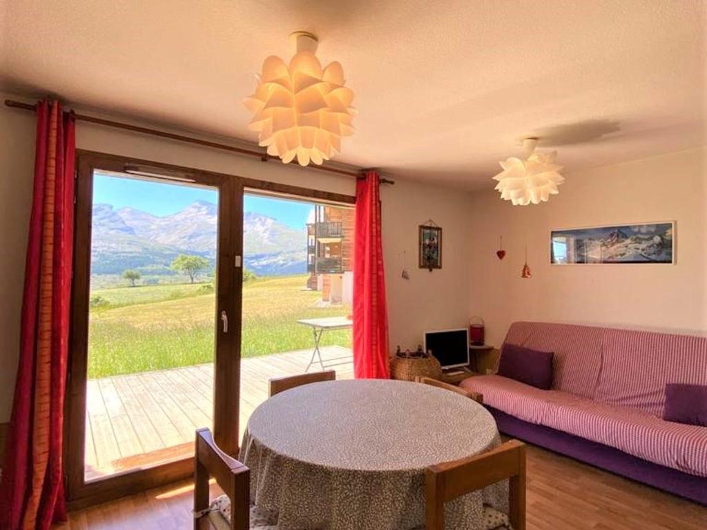 Appartement rénové 6 pers, terrasse, parking, local ski - FR-1-504-150 - 1