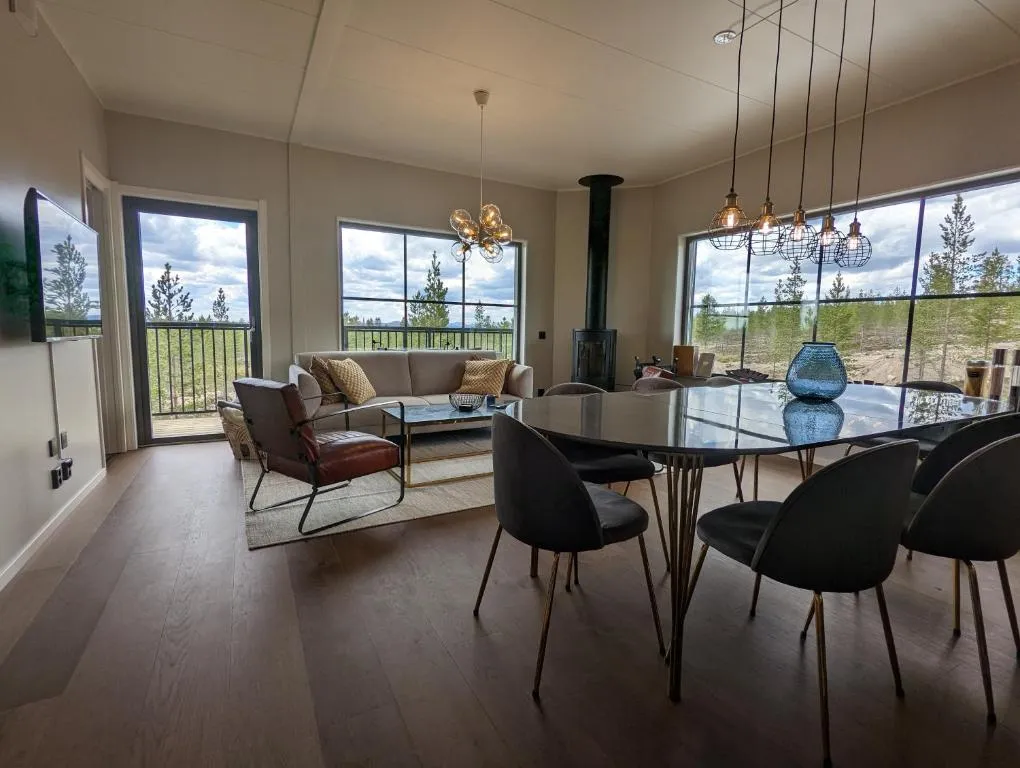 Poolorama Lodge - with magnificent mountain view, hotel v destinaci Idre
