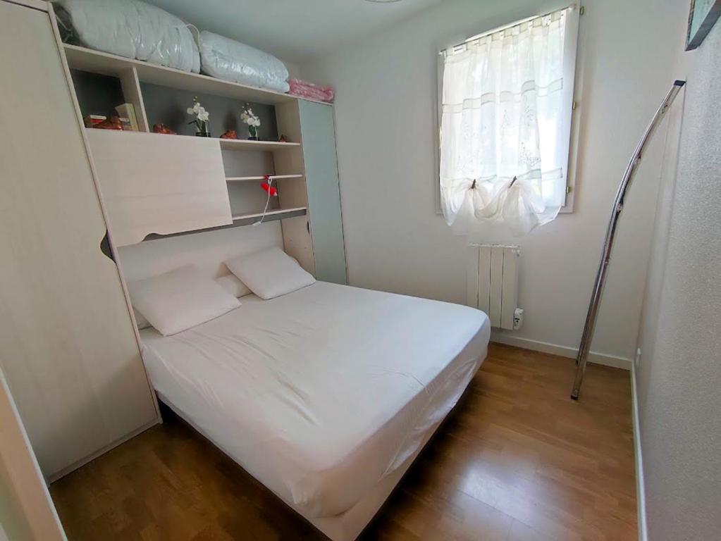 Au doux refuge, charmant T2 bis, parking gratuit, proche thermes, 6 personnes - 4