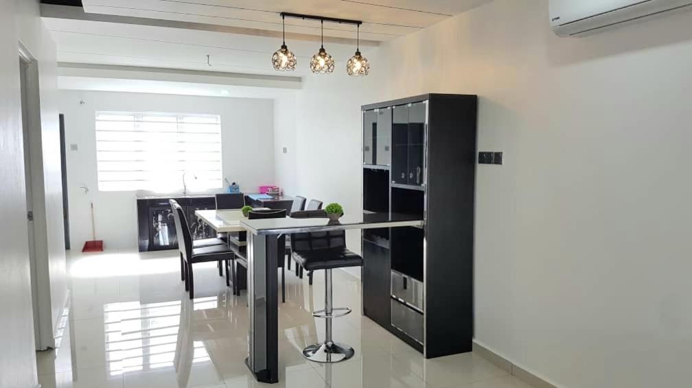 69 homestay -2min walk beach — Hotel in Port Dickson