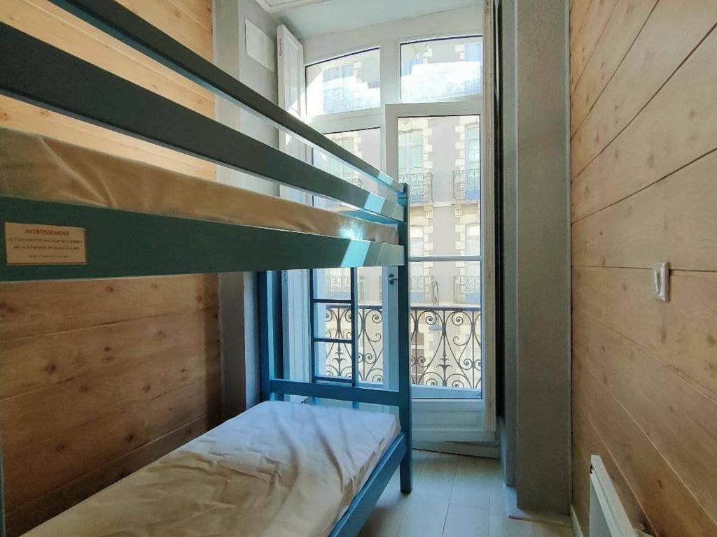 Appartement Centre-ville Cauterets 53m² 1 Chambre - FR-1-234-279 - 3