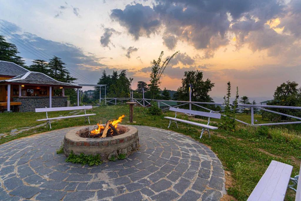 StayVista at Daojidhaar Estate photo