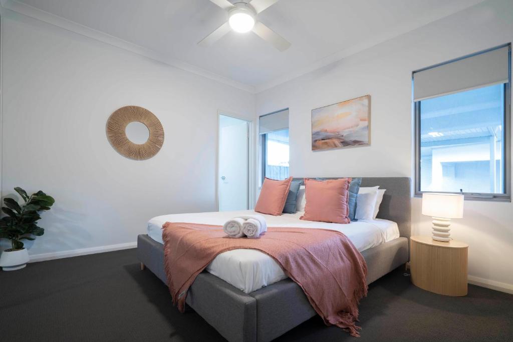 6 Cosy Convenient Cloverdale 2x2 Parking