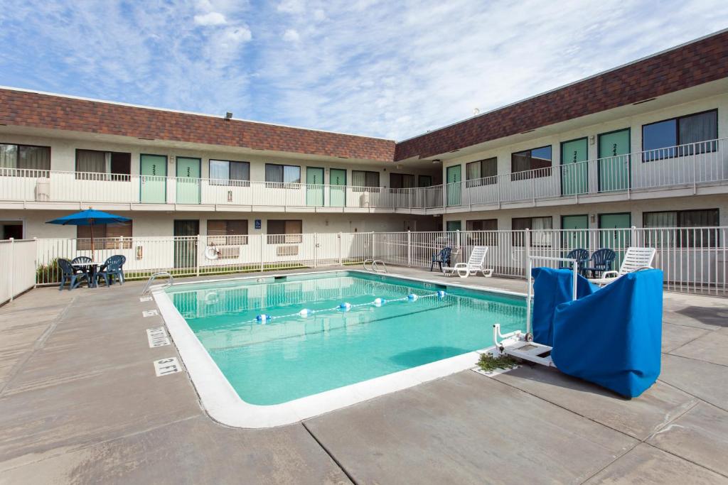 Motel 6-Turlock, CA photo