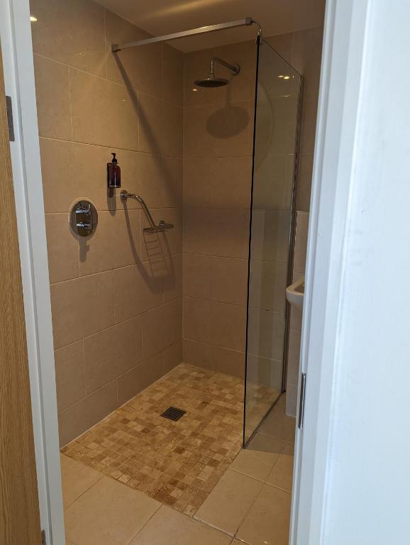 Barley Sheaf, Old Bridge Street EN SUITE ROOMS, ROOM ONLY photo